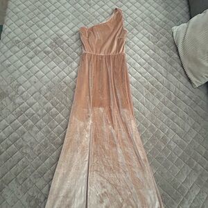 Baltic Born One-Shoulder Velvet Dress in champagne